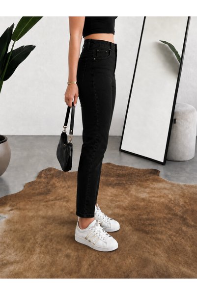sion jeans Blueva New Season Boyfriend Black Women's Mom Jeans Fit High Waist Lycra Denim Pants Daily Wear (2026)
