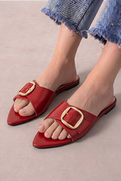 FUGA MODA Rosso Red Wrinkled Patent Leather Gold Buckle Pointed Shape Women's...
