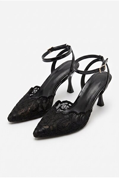 Efnaz style Women's Lace Detailed Pointed Toe Thin Heeled Shoes Black