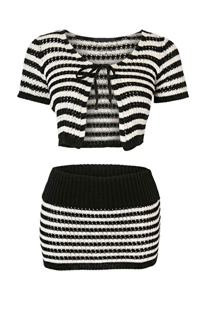 Trendyol Collection Set de fuste bluză de plajă mini crop tricotate cu dungi ...