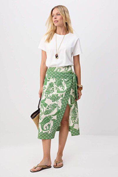 Колекция Trendyol Зелена карирана пола от 100% вискоза с двуредно закопчаване...
