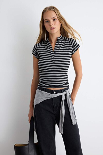 Trendyol Collection Multi-Colored Plain Regular Court Collar Raglan Short Sle...