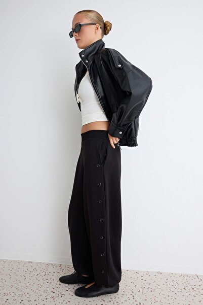 Trendyol Collection Black Thick Eyelet Detailed Elastic Waist and Cuffs Jogge...