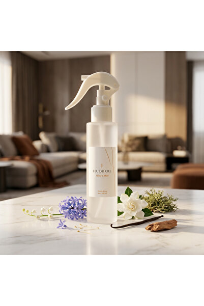 Feu du Ciel Peony & Musk Şakayık Ve Misk Kokulu Oda Spreyi 150 ml
