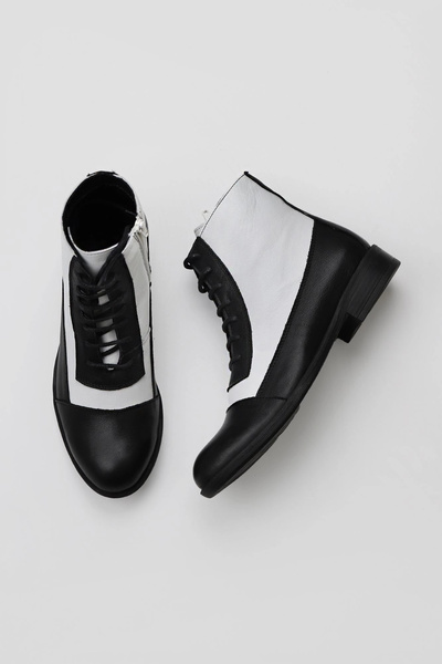 Bueno Shoes Cizme plate de damă din piele alb-negru 01wt2601