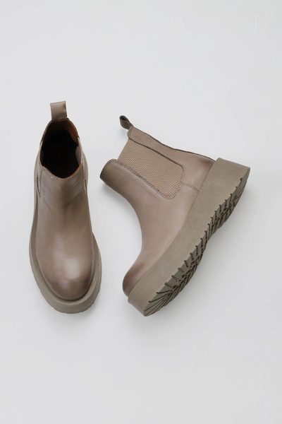 Bueno Shoes Γυναικείες δερμάτινες μπότες με τακούνι Mink Light 01wv1300