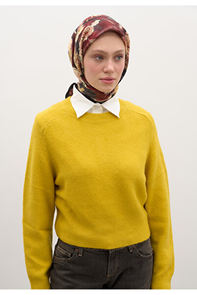 Freshscarfs Μαύρο κασκόλ από βαμβάκι και βισκόζη με σχέδιο τριαντάφυλλο