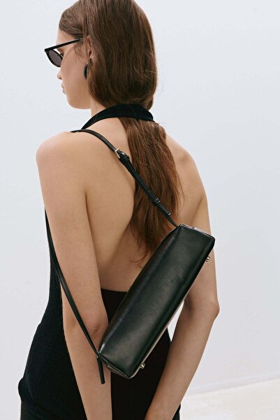 Suud Collection Μαύρη τσάντα μπαγκέτα Mervie
