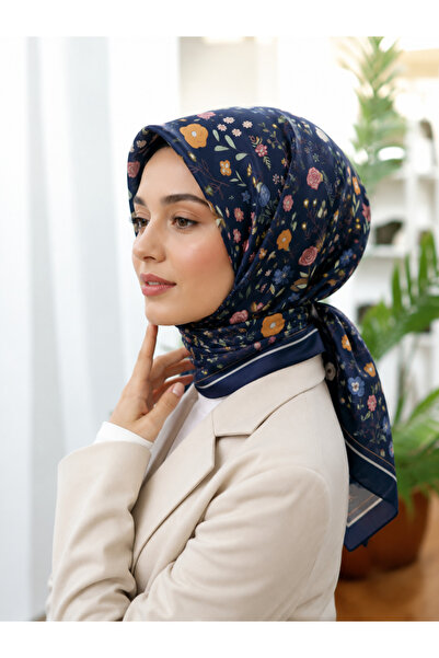 b blueberry italia وشاح قطني بنمط الأزهار