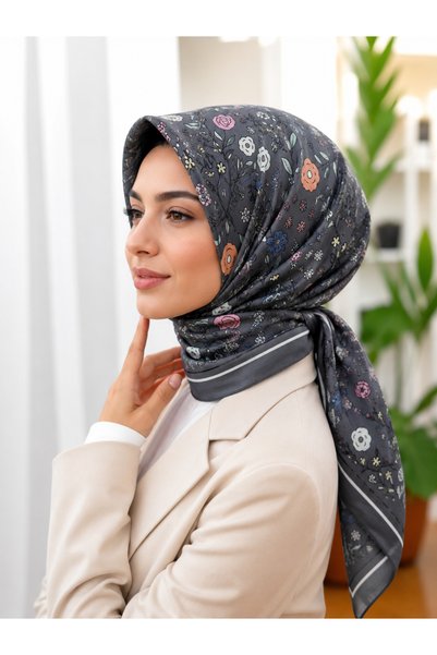 b blueberry italia Floral Patterned Cotton Scarf