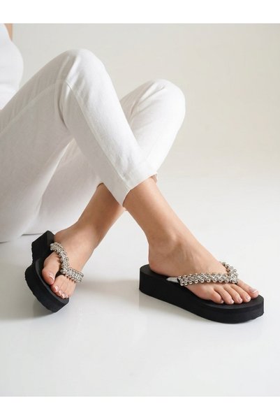İncilaPearla Sandy Women's Black Silver Bead Detailed Special Design Platform Flip Flops 4.5 cm