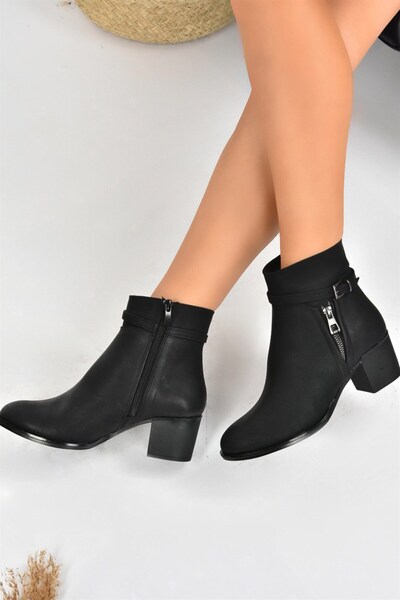 Fox Shoes Cizme negre de damă cu toc gros L674155209