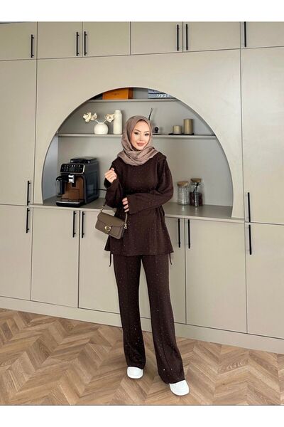 Bwest طقم رياضي من قطعتين بتفاصيل حزام وأحجار - (38-46) - 71366 - بني
