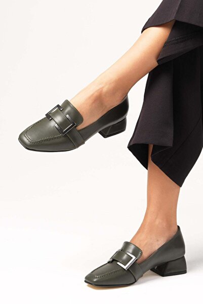 Mio Gusto Γυναικεία κοντό τακούνι αξεσουάρ Betty Green Color Boe Blunt Toe