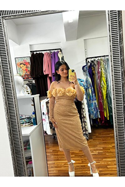 Sienna Fashion Rochie bijuterie nude - aurie cu flori 3D
