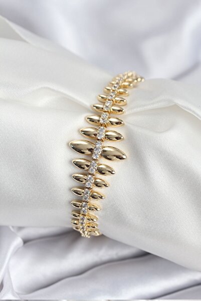 Inure Jewelry سوار نسائي من سلسلة VIP النحاسية باللون الذهبي بتصميم متدرج