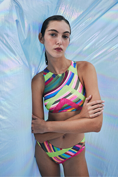 Penti Flora Desenli Halter Bikini Üstü-Aysu Türkoğlu Koleksiyonu