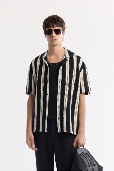 Avva Men's Black Apaj Collar Patterned Cotton Short Sleeve Comfort Fit Shirt ...
