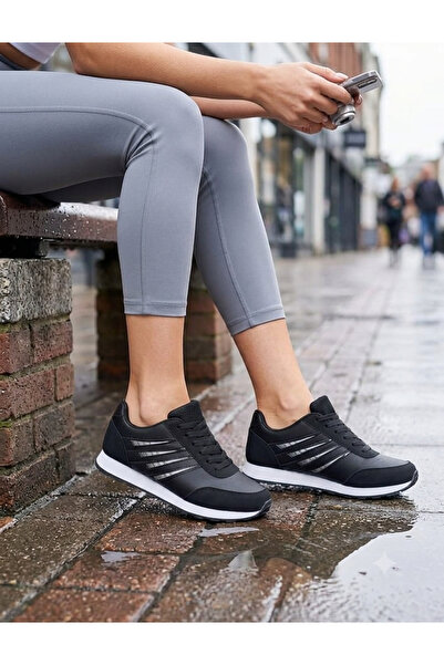 Master Mind Women's Sports Shoes Lightweight Durable Non-Slip Sole Seasonal W...
