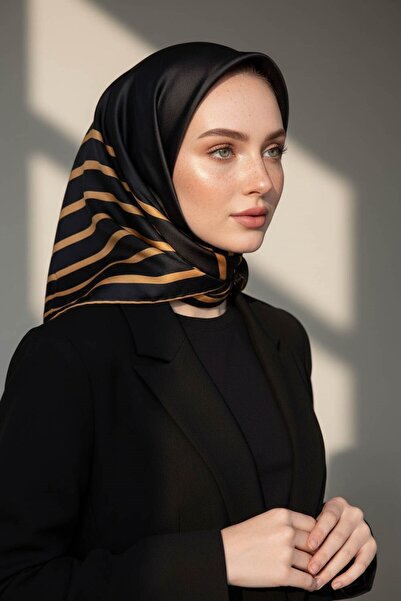 Vissona %100 Twill İpek Çizgili Desenli Siyah - Gold Renkli 90x90 Eşarp Dikim...