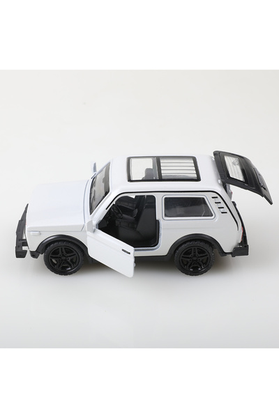 Choice Niva white (Bagged) 1/36 Niva Alloy Pullback Car, Die-cast Metal, Boy'...