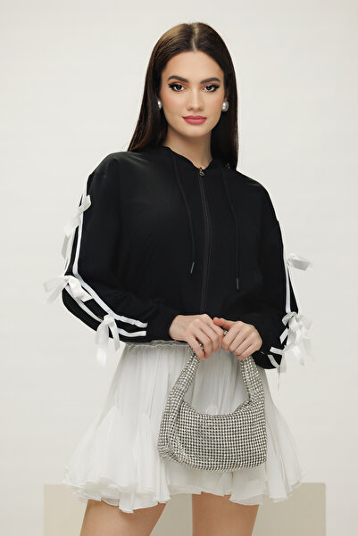 Fofy Women's thin black sweatshirt with hood and zipper
