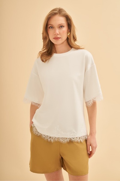 UTOPIAN Dantel Detaylı Regular T-Shirt