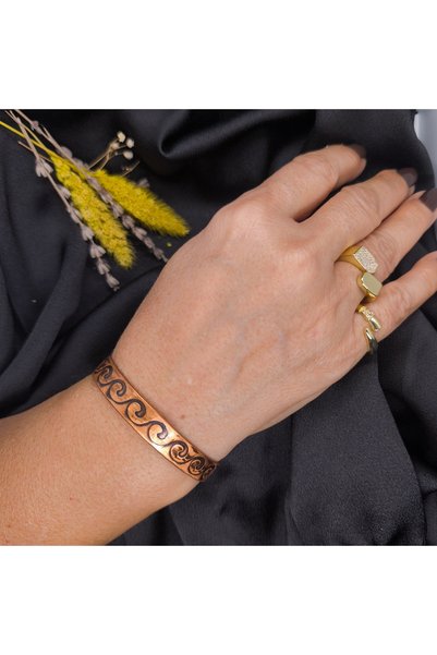 MuseumofYou Pure Copper Handcrafted Adjustable Cuff Bracelet - Ancient Healing and Modern Elegance - Geometric Pattern