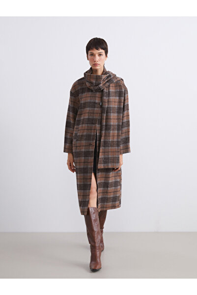 LC Waikiki Crew Neck Plaid Women's Cachet Overcoat with Scarf