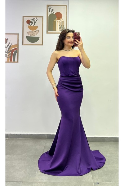 bydenizcollection فستان سهرة على شكل سمكة مع تفاصيل حزام الصدر وتفاصيل الديتا...