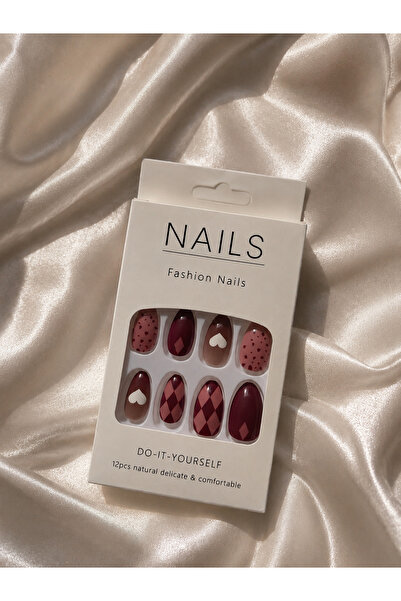 LUNIVRA Bordo Kalp Desenli Takma Tırnak Seti 12'li Press On Nail