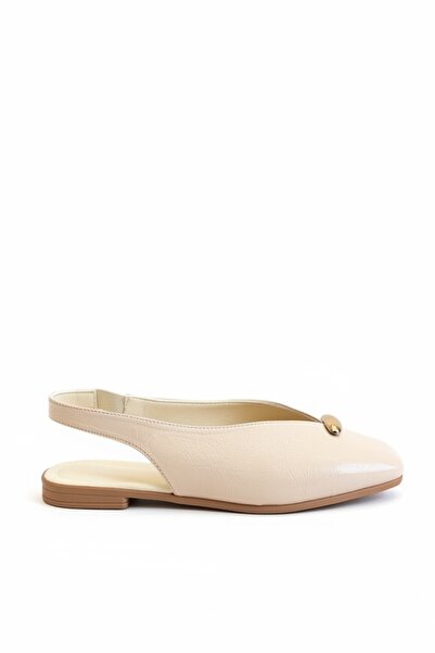 SHOEBELLAS Skas Bej Gold Toka Detaylı Kadın Babet