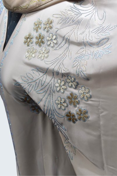 Bab almadina collection Chic Floral Embroidered Abaya – Modern Emirati Style