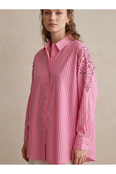 CRYSTALİA Pembe Çizgili Omuzları Boncuk ve Taş İşlemeli Oversize Kadın Gömlek
