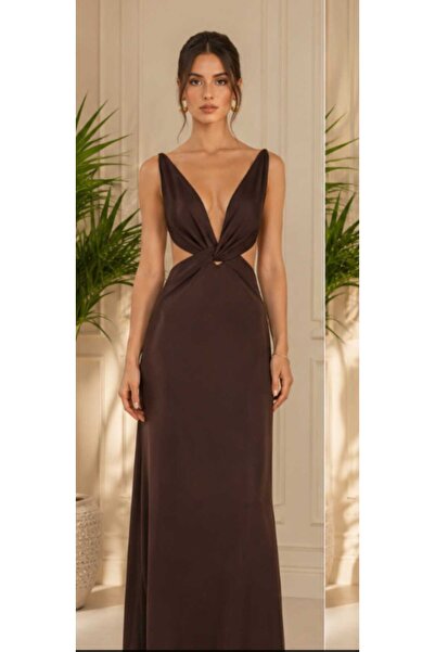 Minası Butik SIRTI AÇIK ÖRME ELBİSE