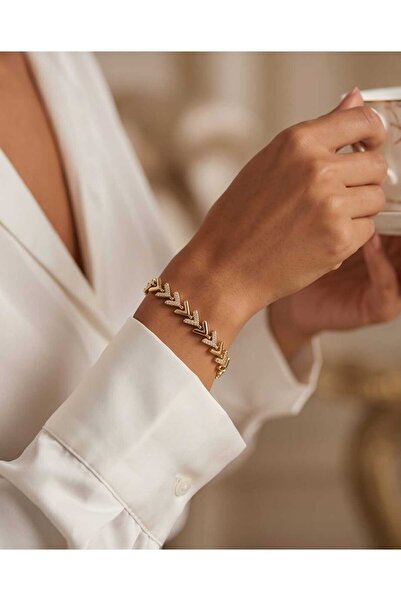 XUPING JEWELRY سوار ذهبي قابل للتعديل مرصع بحجر الزركون مع تفاصيل على شكل حرف
