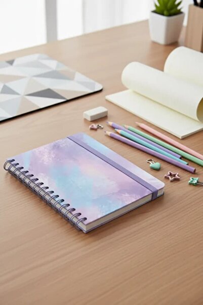 Miniso Lisanslı Pastel Serisi A6 Tel Ciltli Lastikli Defter 80 Sayfa – Mor