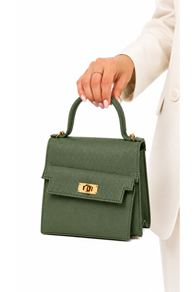 Bags Italia Women's handbag with handle and gold accessories