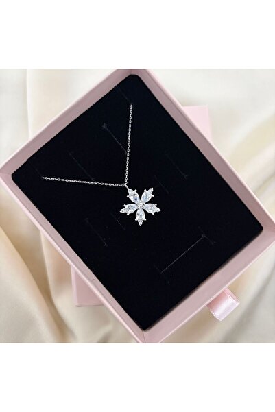 Lovera Jewellery 925 Ayar Gümüş Sertifikalı Lotus Çiçeği Kolye