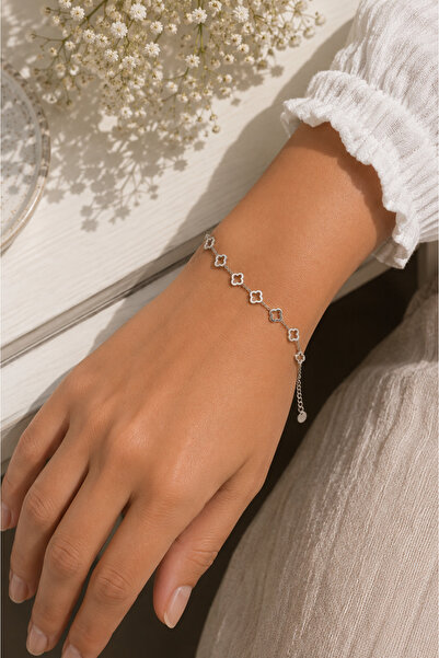 OEM Women's Stainless Steel Bracelet with Minimalist Pendants – Clover / Cros...