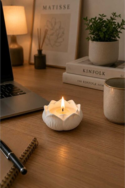 NİVORA HOME Lotus Işığı Dekoratif Mum – Beyaz Lotus Çiçeği Tasarımı