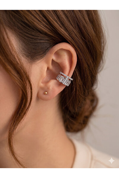 BİJU YILMAZ 26Ear02 Baget Stone Vip Silver Cartilage Earrings
