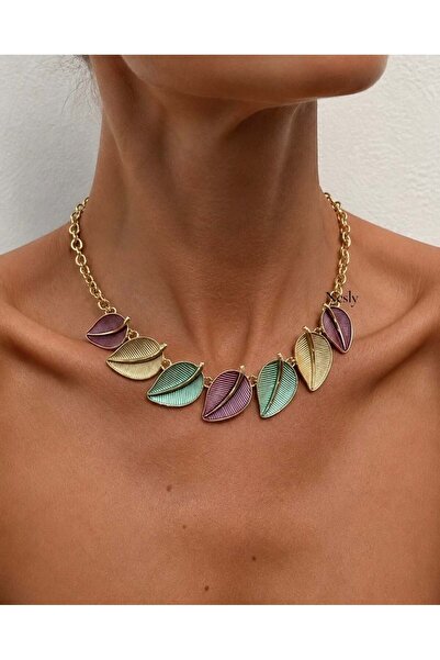 neslyaccessories Pastel leaf enamel detailed necklace