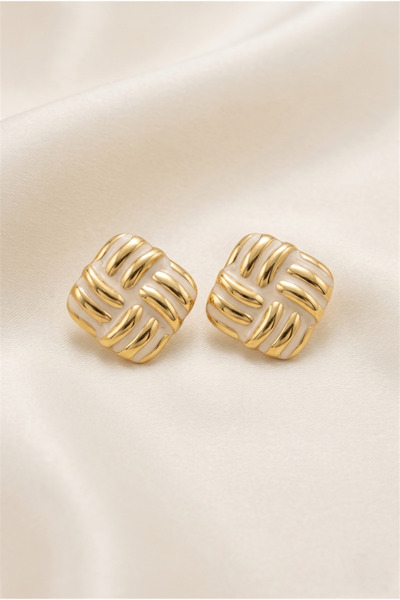 Pelin Aksesuar Ecru Enameled Knitted Patterned Gold Color Square Steel Earrings