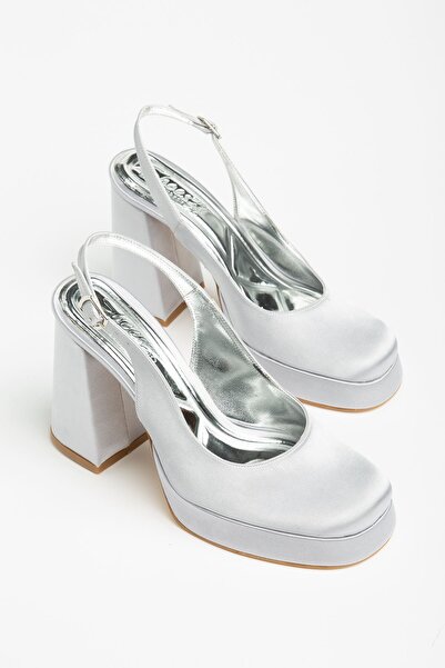 Hayalimdeki Ayakkabı Emoyra Women's Silver Satin Platform Closed Toe Thick He...