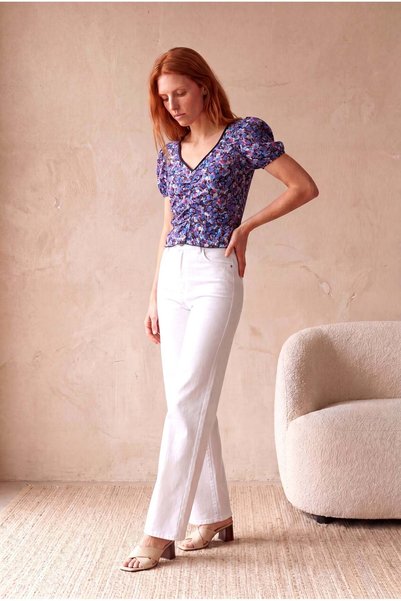 WESTMARK LONDON Kadın Mor Çiçek Desenli Bürümcük V Yaka Balon Kollu Önü Büzgülü Crop Bluz OFELIA