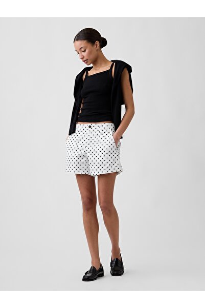 GAP Kadın Beyaz 5" Mid Rise Downtown Khaki Şort
