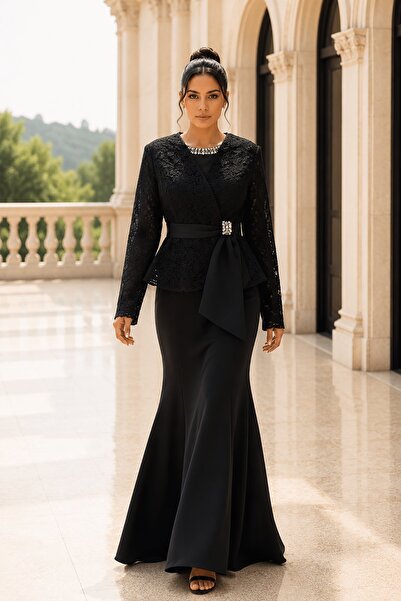 Rain and River Lace Top Detailed Fish Tail Evening Dress