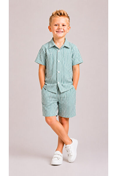 Yalçınoğlu Kids Set cămașă și pantaloni scurți din țesătură plisată cu dungi ...