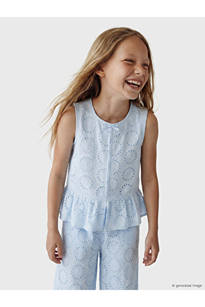 LC Waikiki Esvab • Modern & Distinctive Girls' Brode Capri with Waist Cord